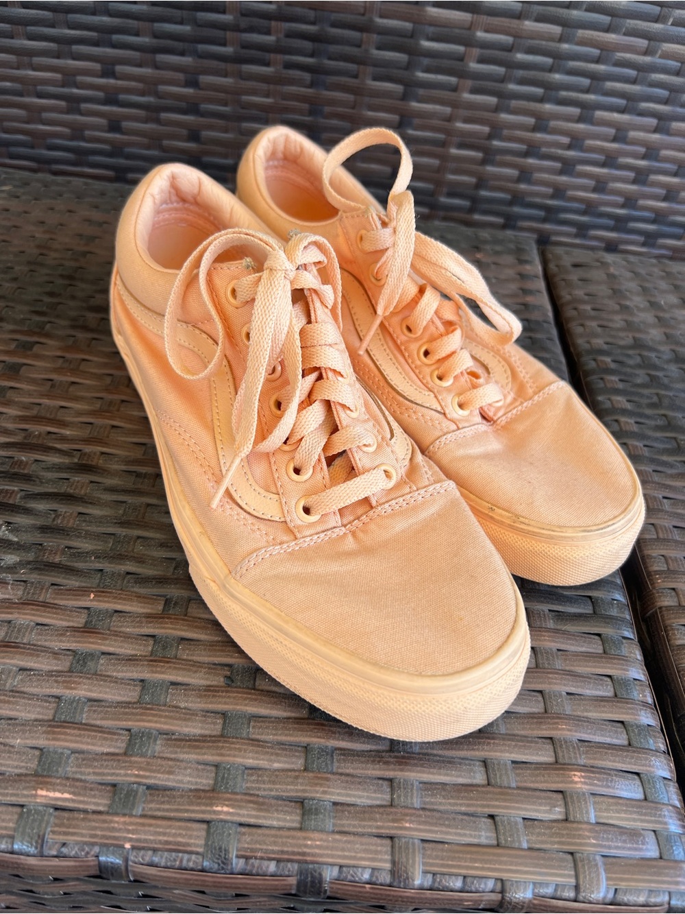 Peach Canvas Lace-Up Classic Vans Sneakers Women’s size 8.5